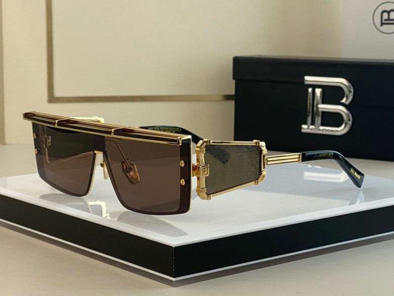 Picture of Balmain Sunglasses _SKUfw45022954fw